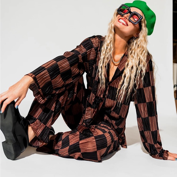 Dressed in LALA Pants - Dressed in lala long sleeve plisse pleated checkered button down satin shirt